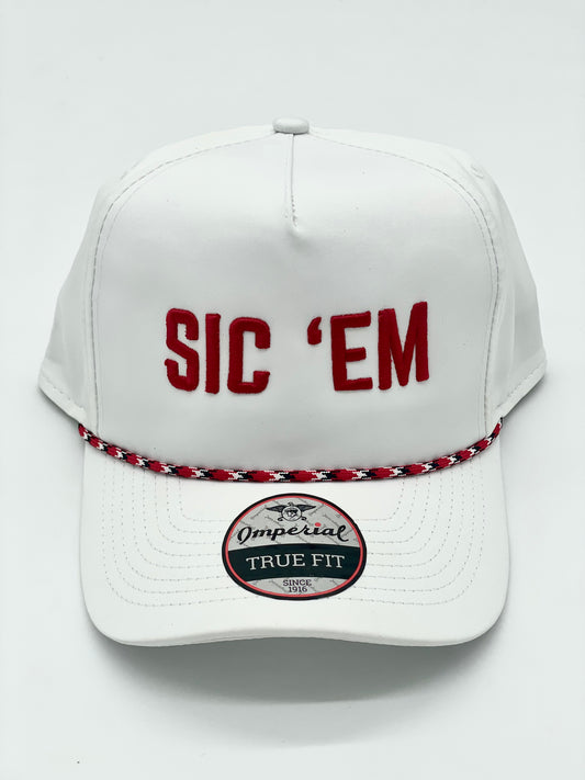 The Sic 'Em Hat